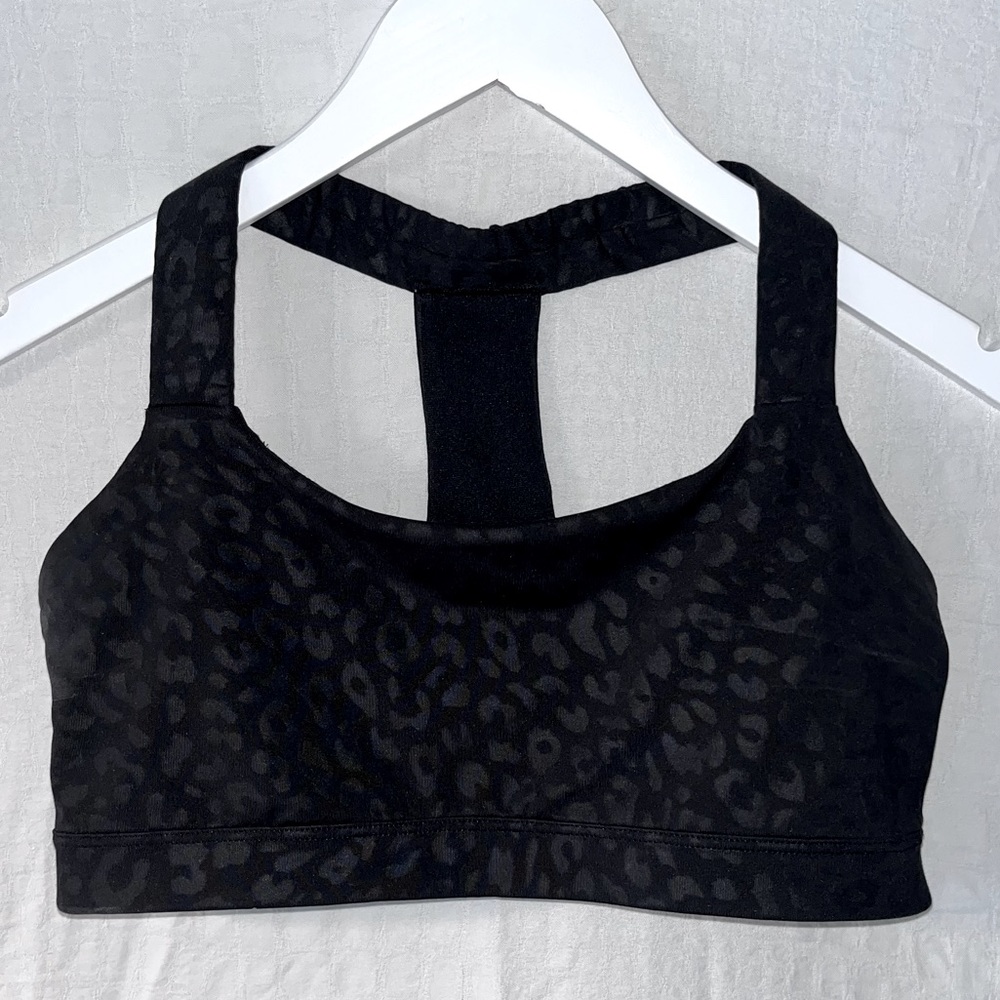 Black Gapfit sports bra